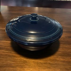 NEW UNUSED FIESTA 2 Qt CASSEROLE DISH COBALT BLUE